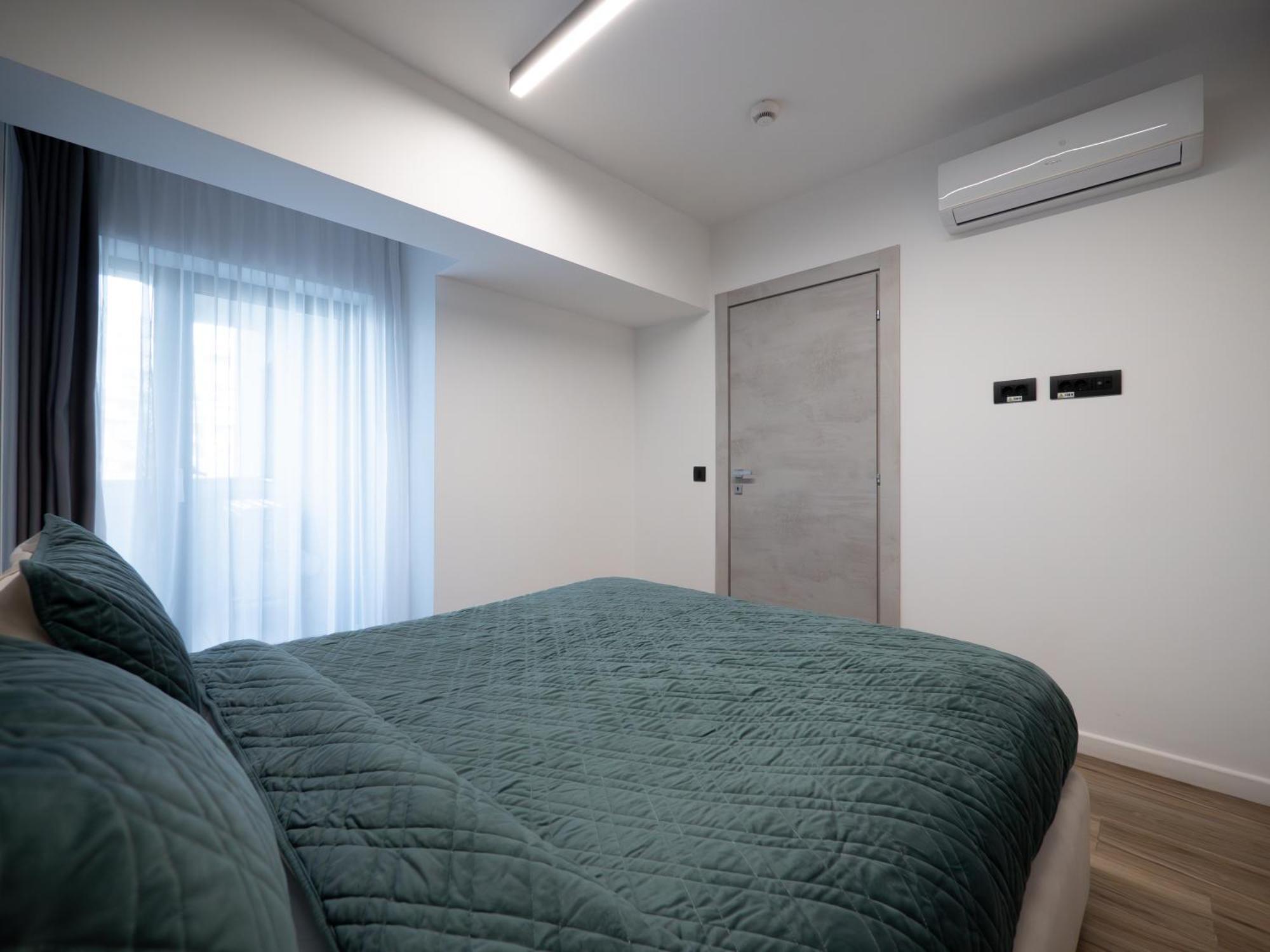 Novos Luxury Suites Bukarest Exterior foto