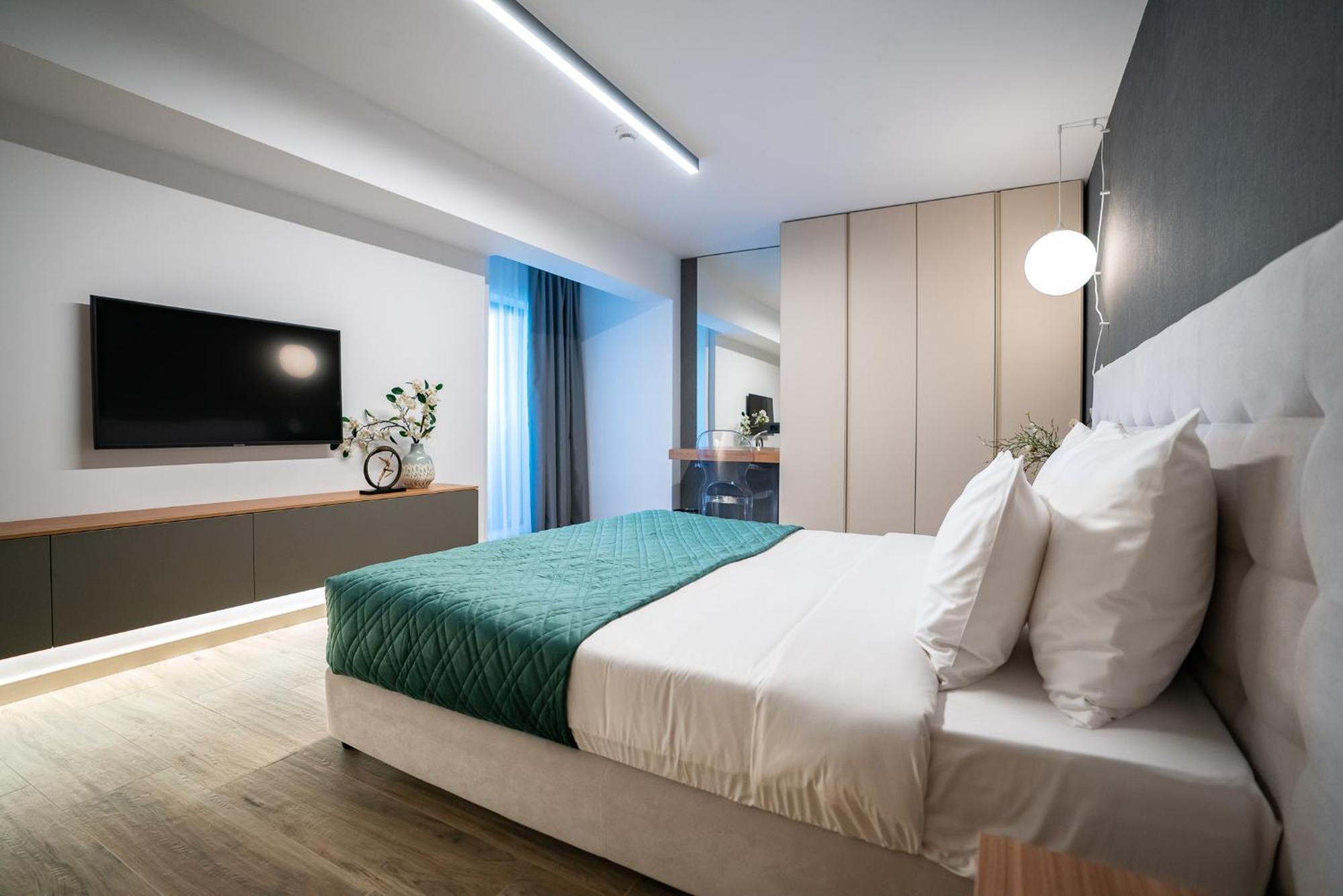Novos Luxury Suites Bukarest Exterior foto